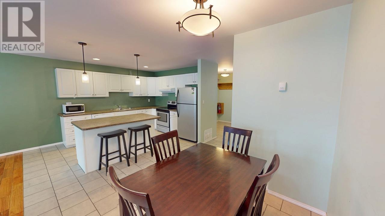 10604-10606 Monteith Street Property Photo 7