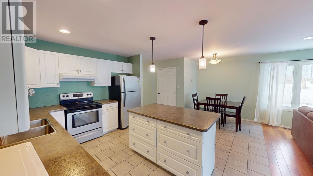 10604-10606 Monteith Street Property Photo 9