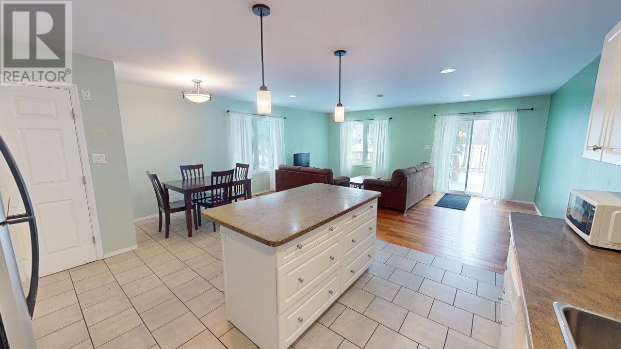 10604-10606 Monteith Street Property Photo 12