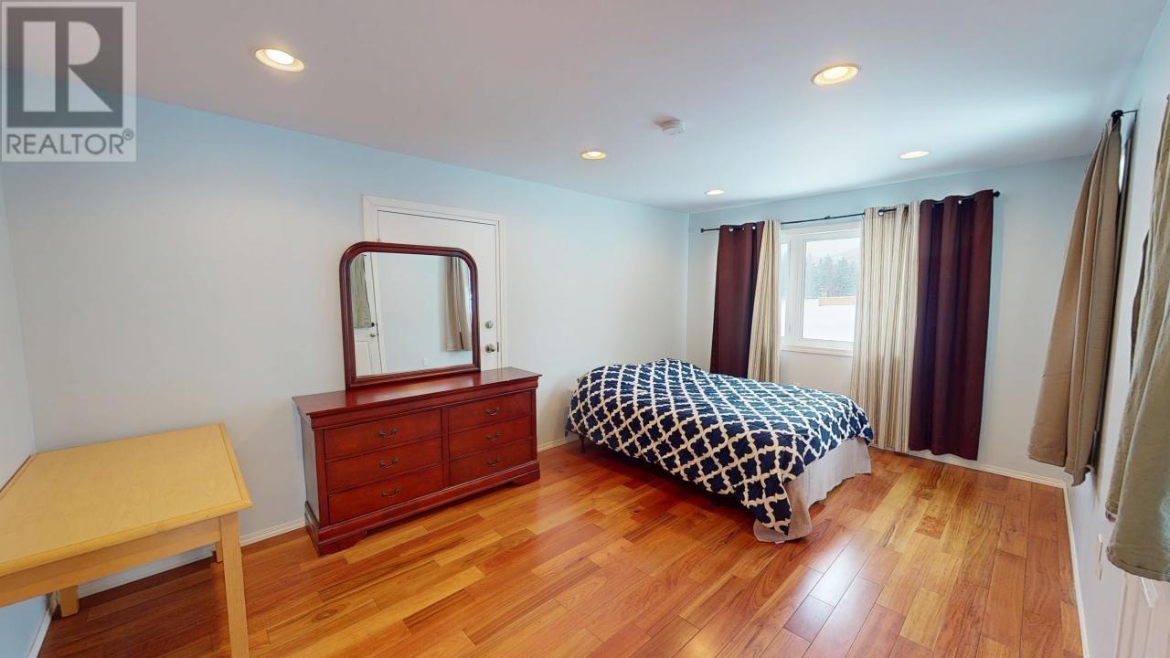 10604-10606 Monteith Street Property Photo 16