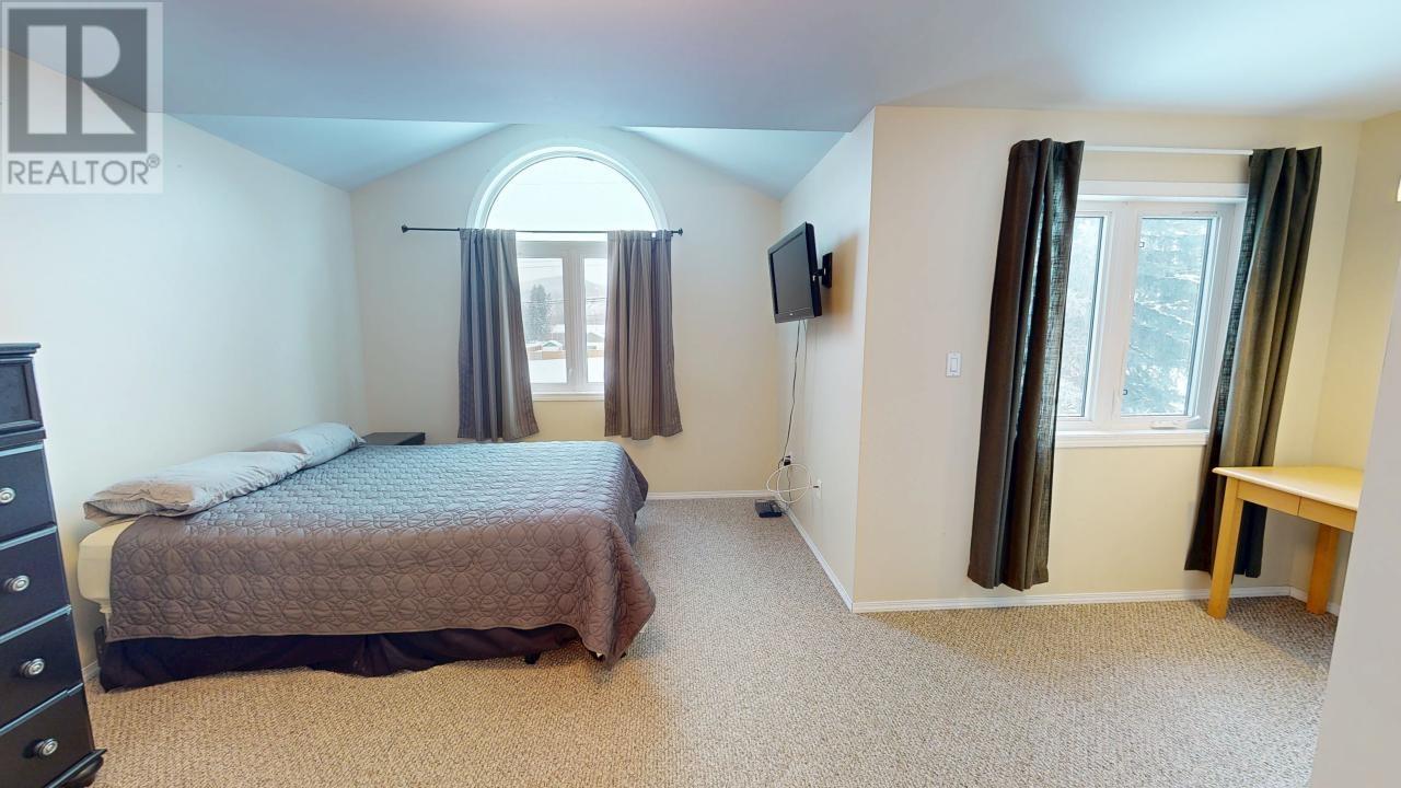 10604-10606 Monteith Street Property Photo 18