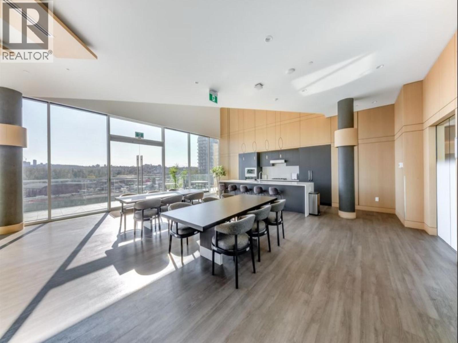 1601 4890 Lougheed Highway Property Photo 15