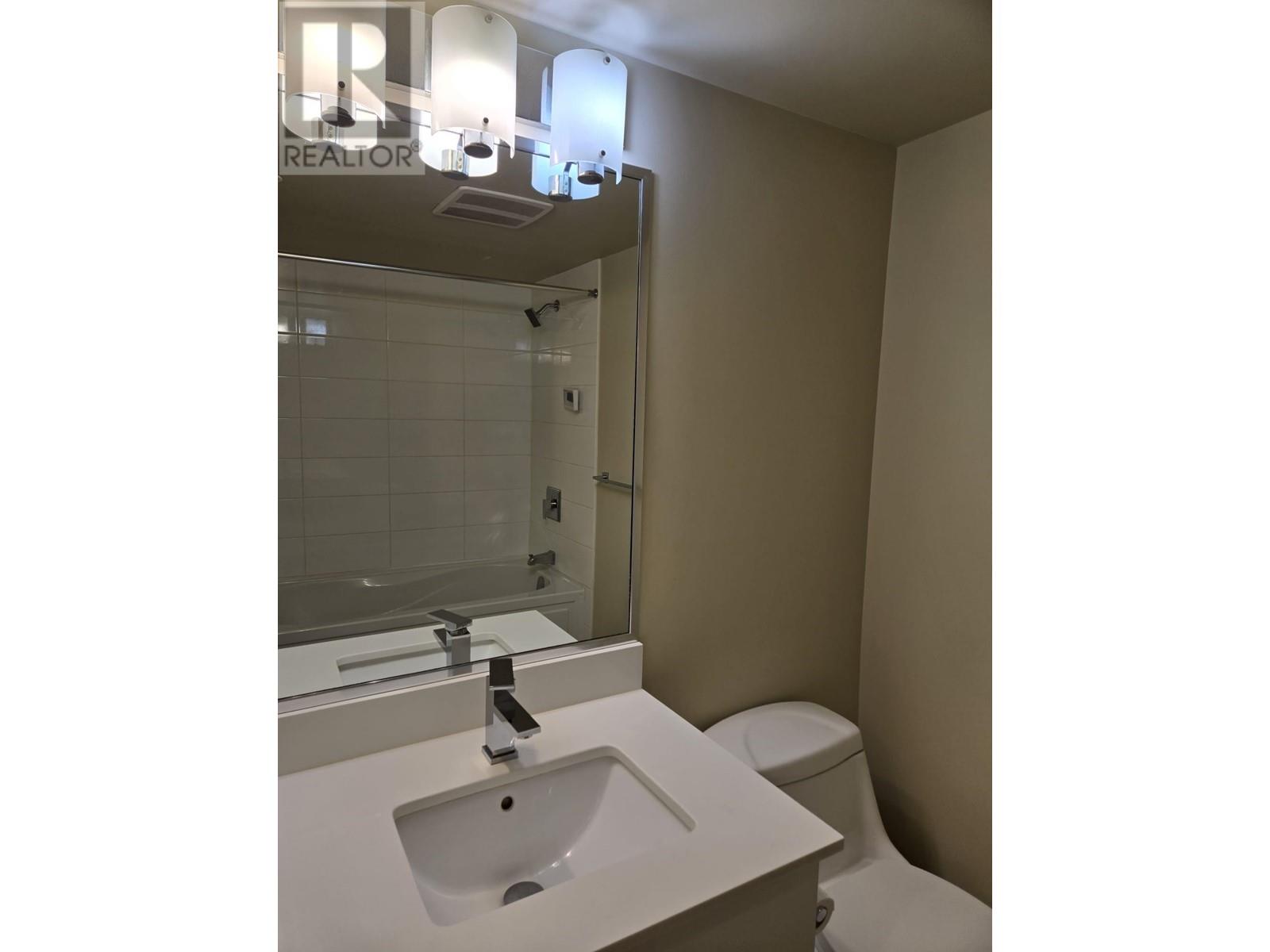 512 2689 Kingsway Property Photo 7