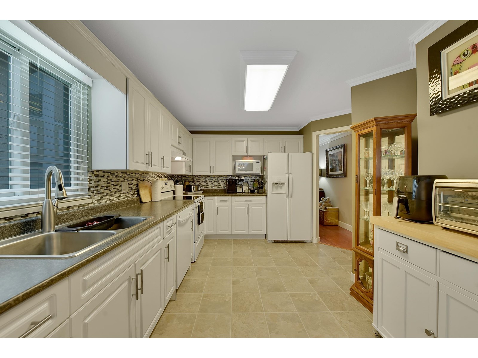 104 16031 82 Avenue Property Photo 6