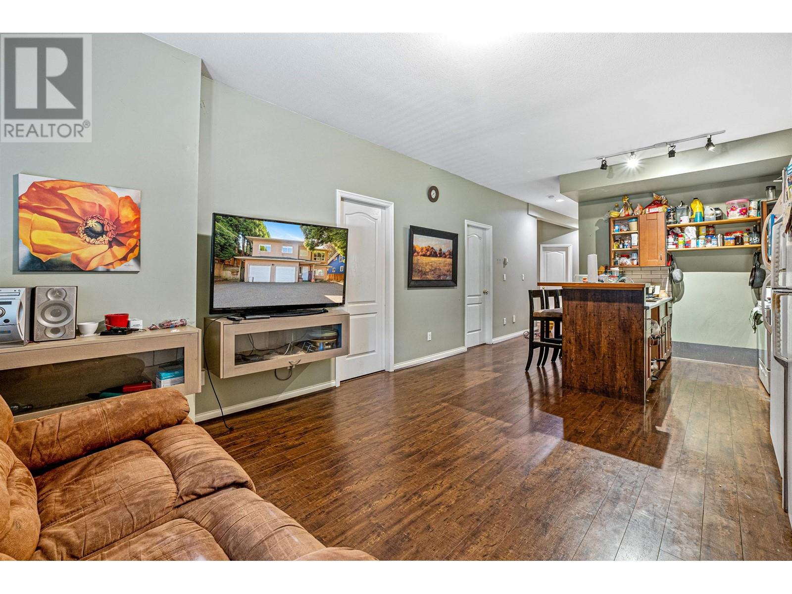 6693 Canada Way Property Photo 21