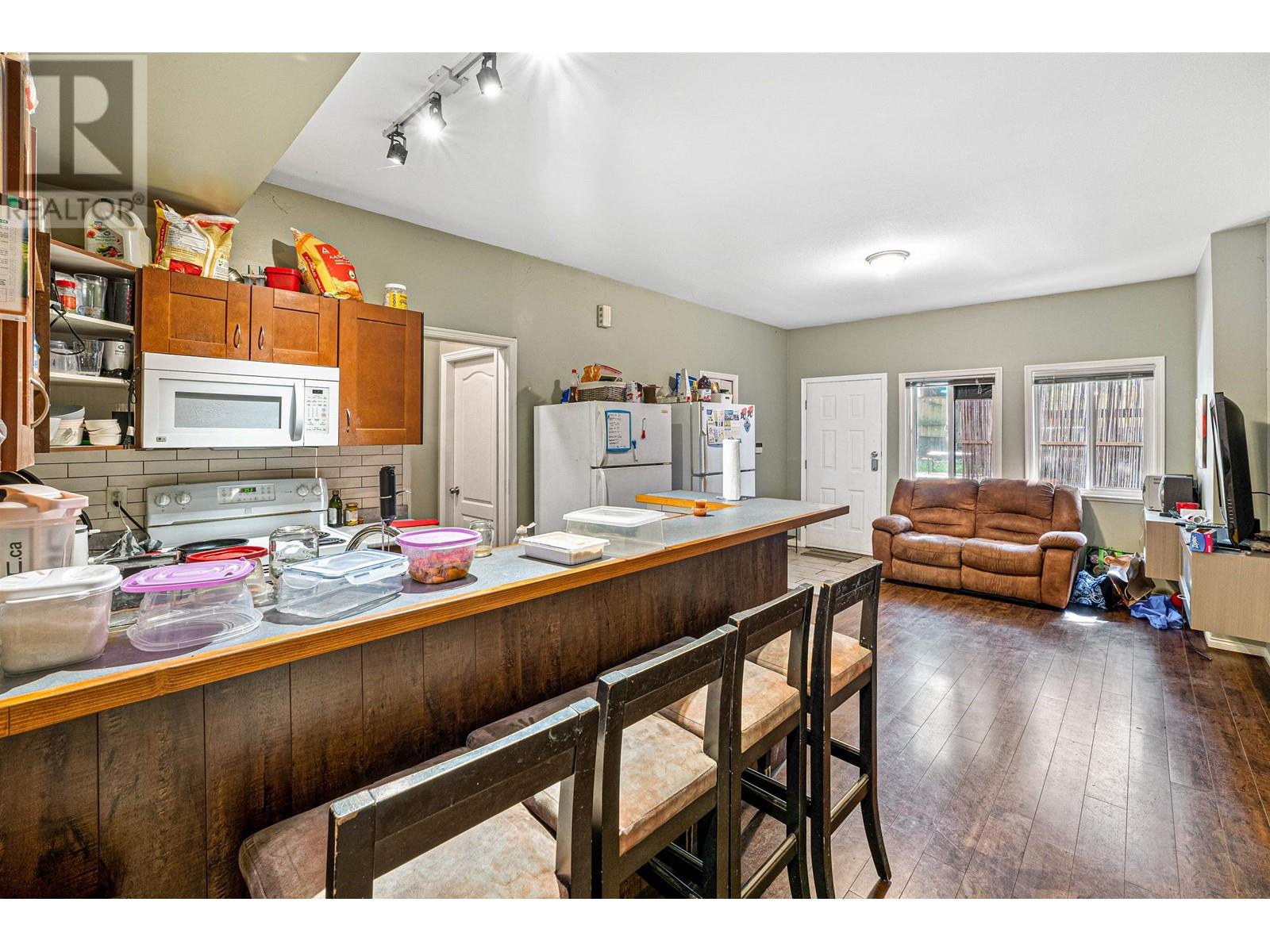 6693 Canada Way Property Photo 22