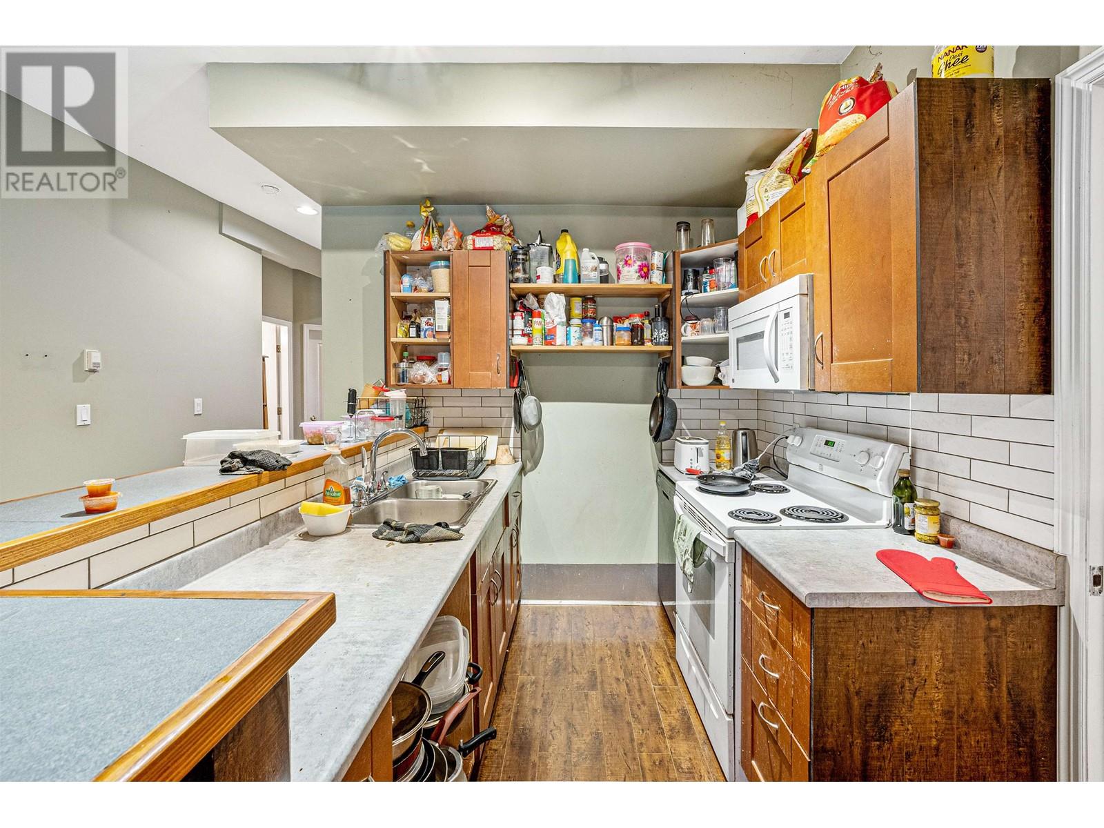6693 Canada Way Property Photo 24