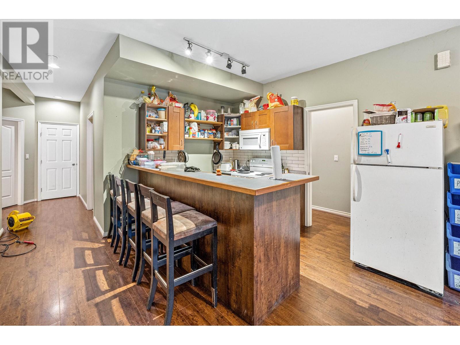 6693 Canada Way Property Photo 25