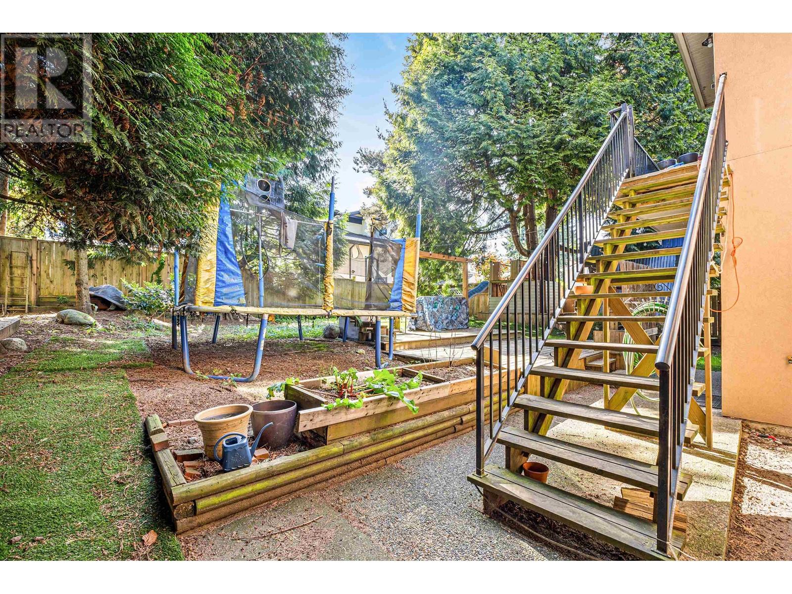 6693 Canada Way Property Photo 33