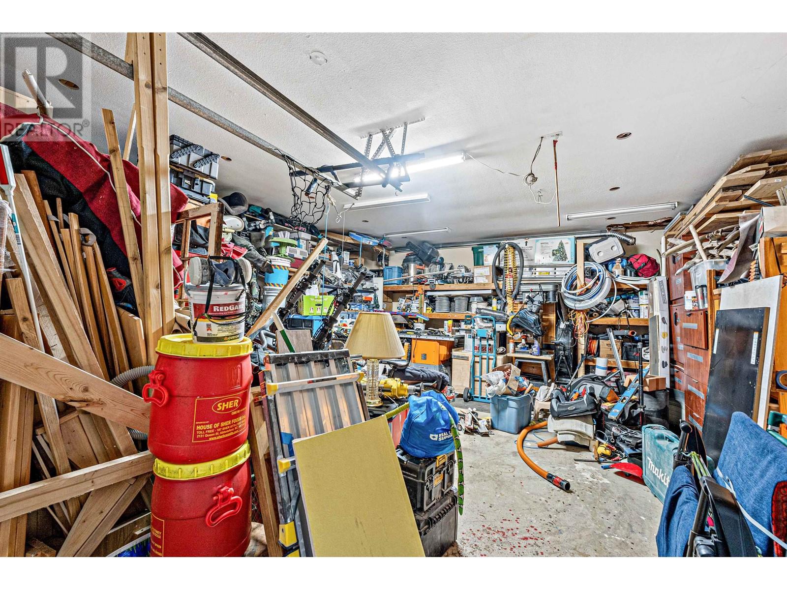 6693 Canada Way Property Photo 38