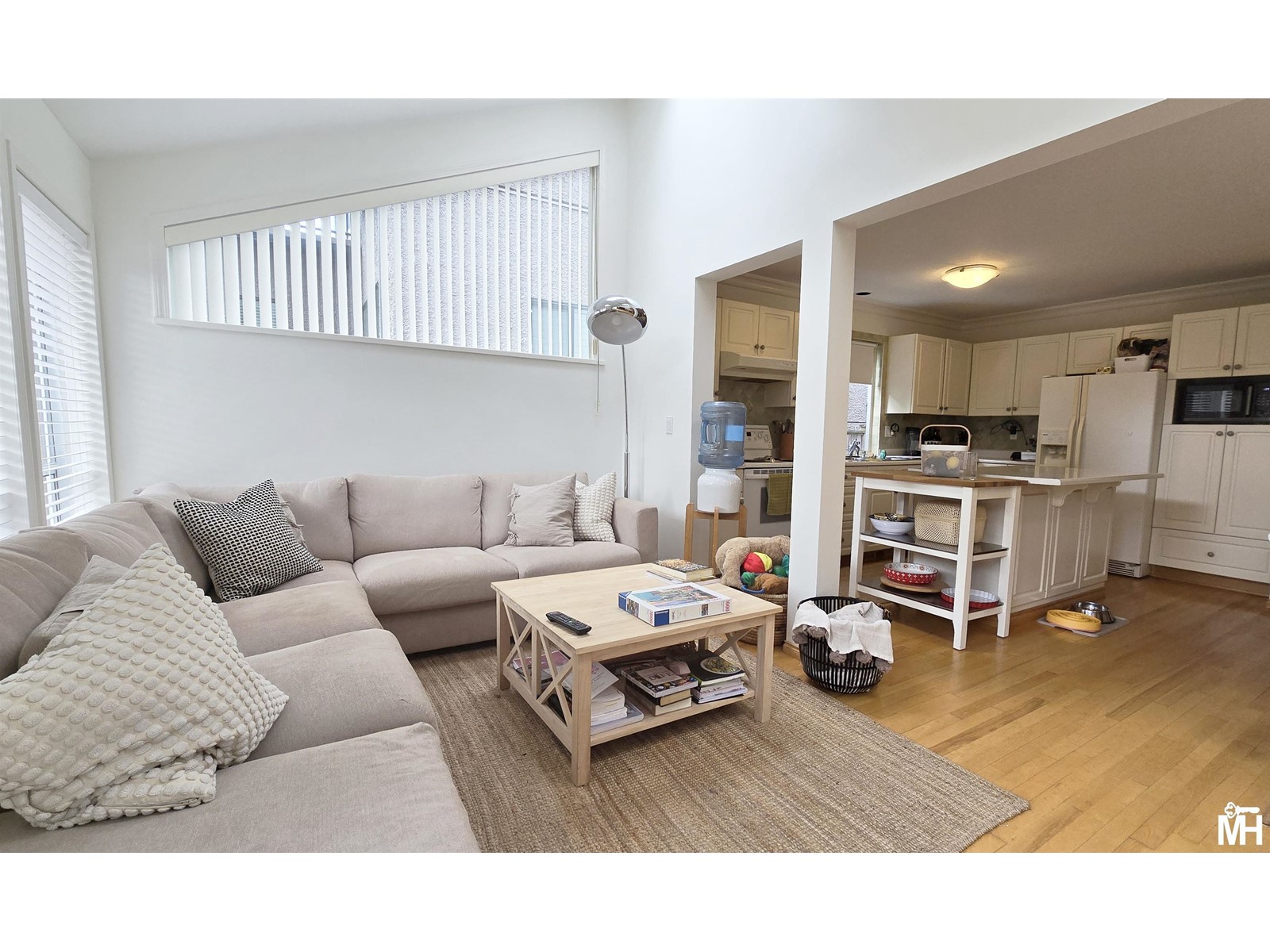 12656 15a Avenue Property Photo 2