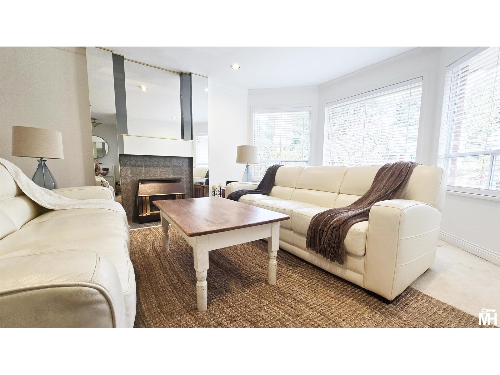 12656 15a Avenue Property Photo 7