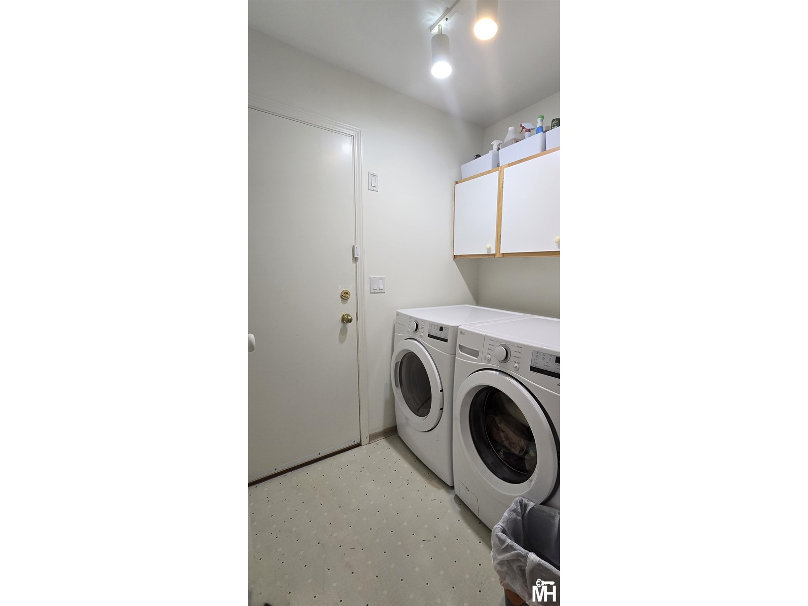 12656 15a Avenue Property Photo 12