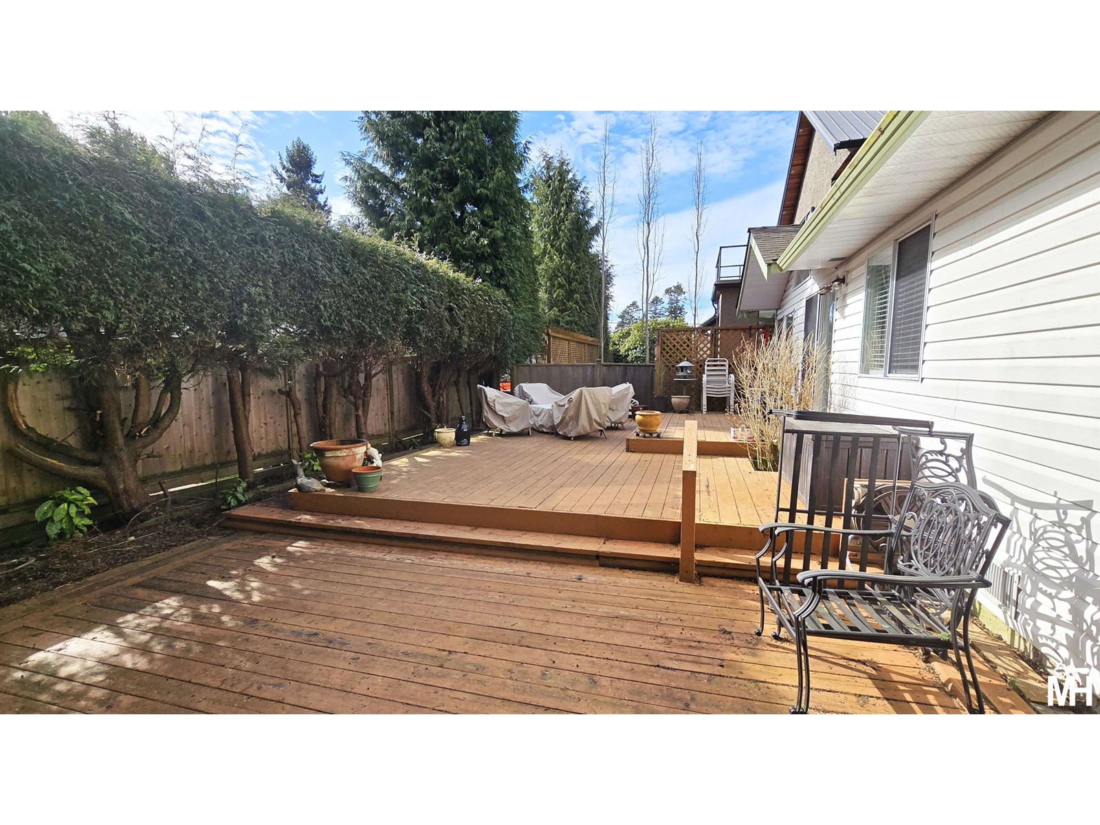 12656 15a Avenue Property Photo 14