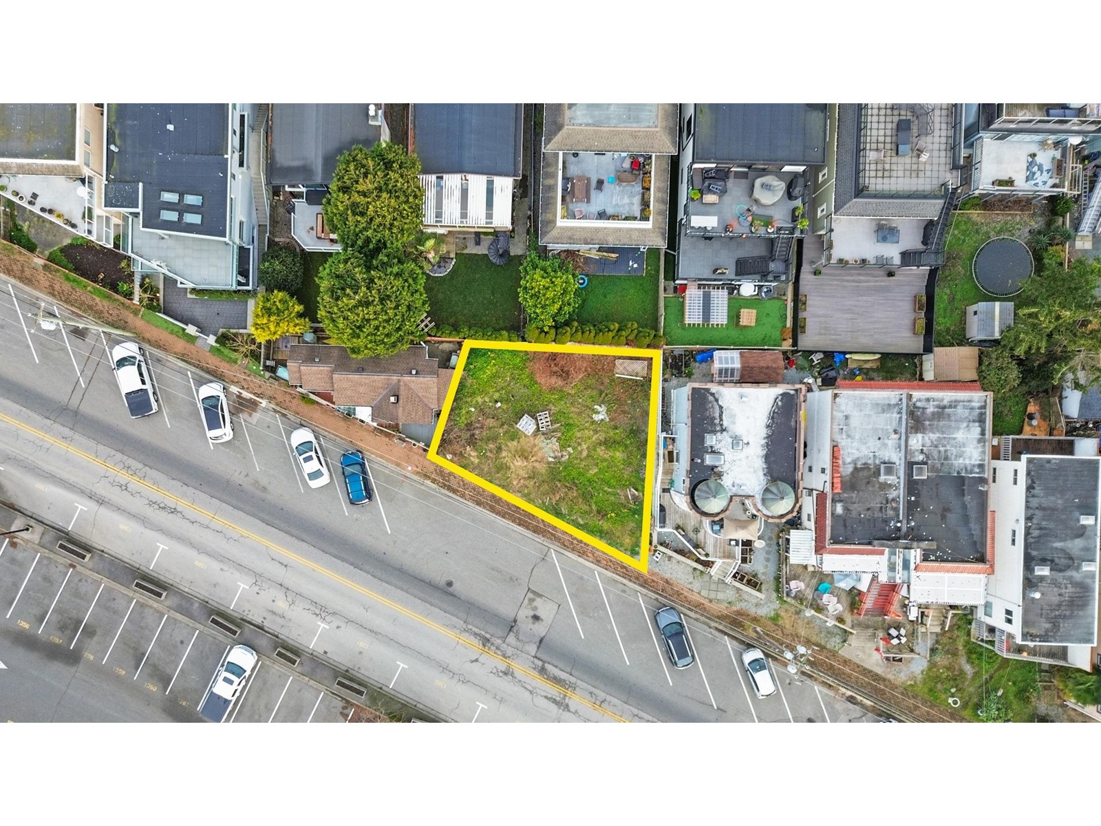 14737 Marine Drive Property Photo 3