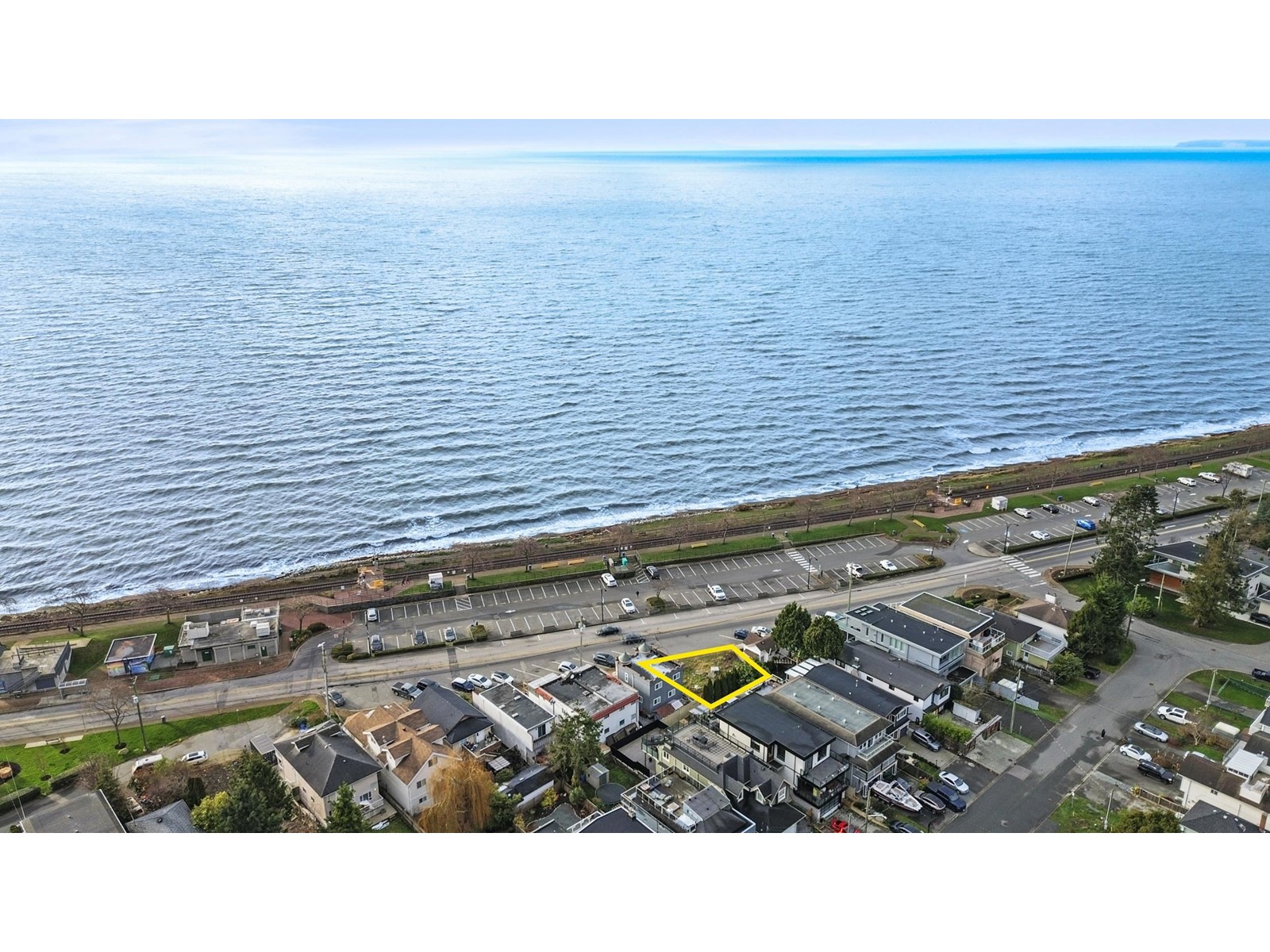 14737 Marine Drive Property Photo 4