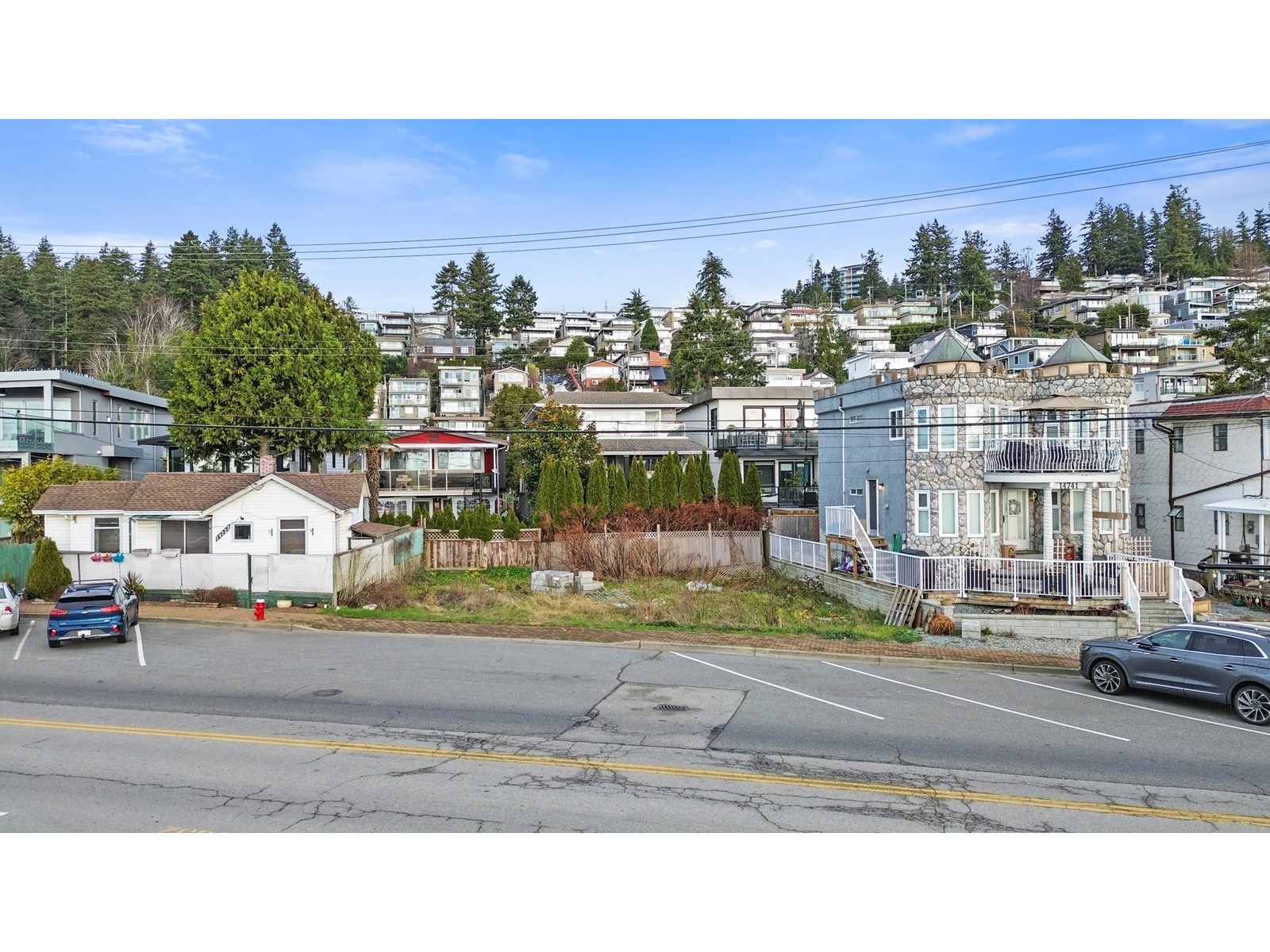 14737 Marine Drive Property Photo 6