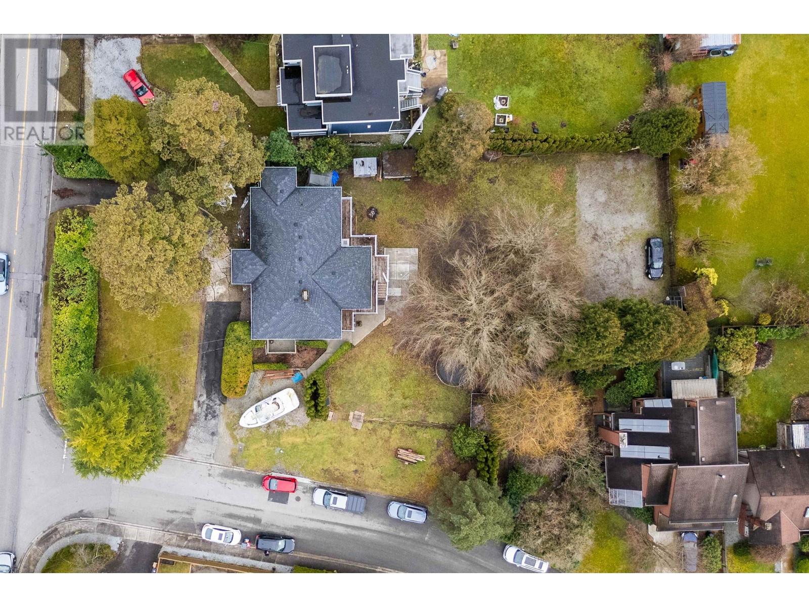 21290 River Road Property Photo 8