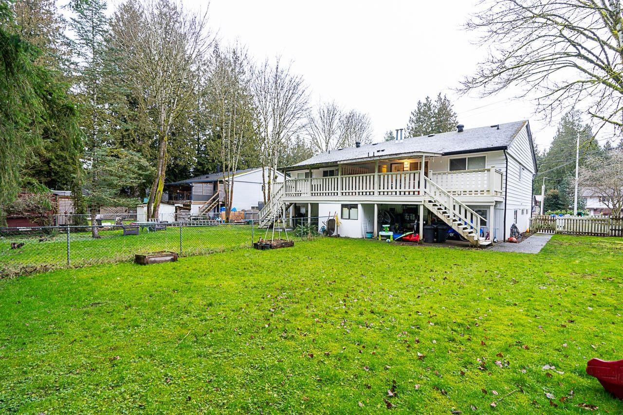 4865 203 Street Property Photo 19