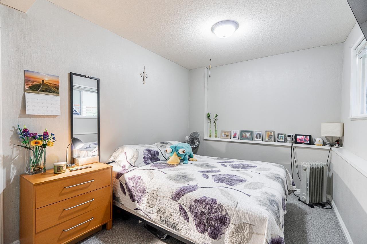 4865 203 Street Property Photo 24
