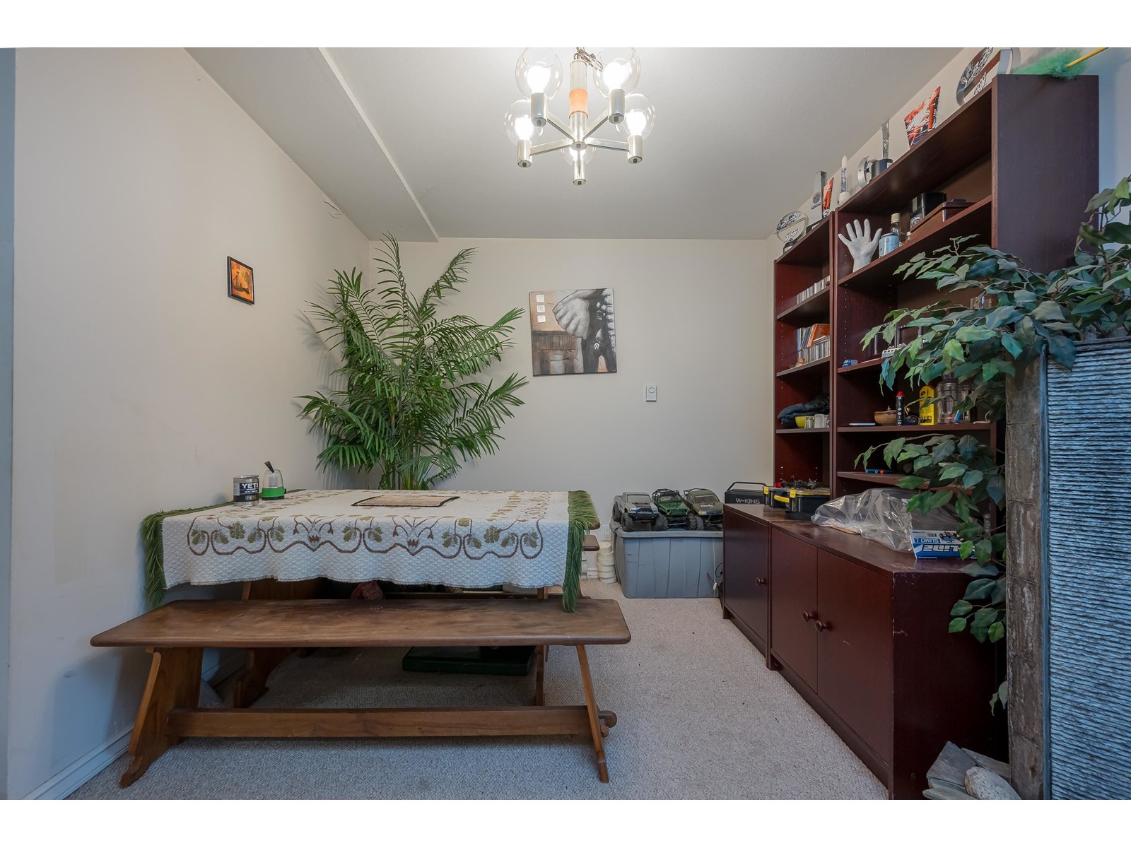15589 17 Avenue Property Photo 21