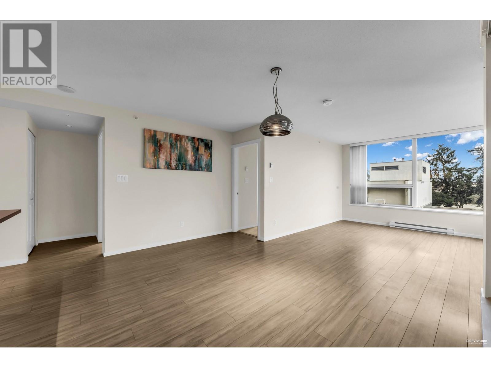 302 6658 Dow Avenue Property Photo 10