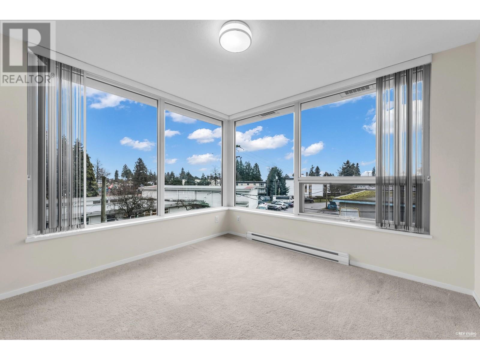 302 6658 Dow Avenue Property Photo 12