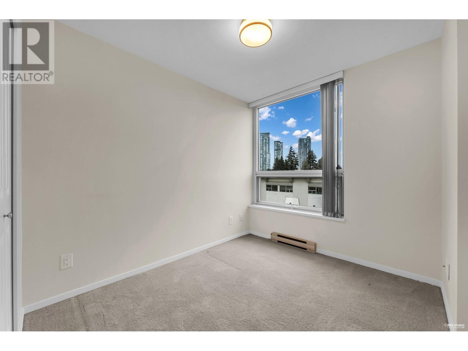 302 6658 Dow Avenue Property Photo 15