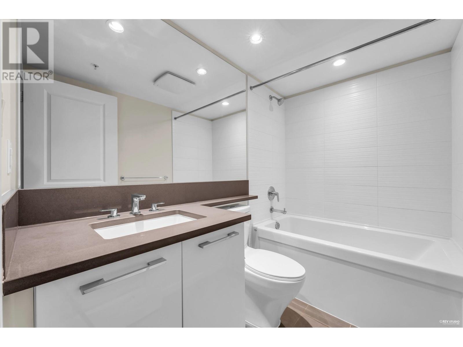 302 6658 Dow Avenue Property Photo 16