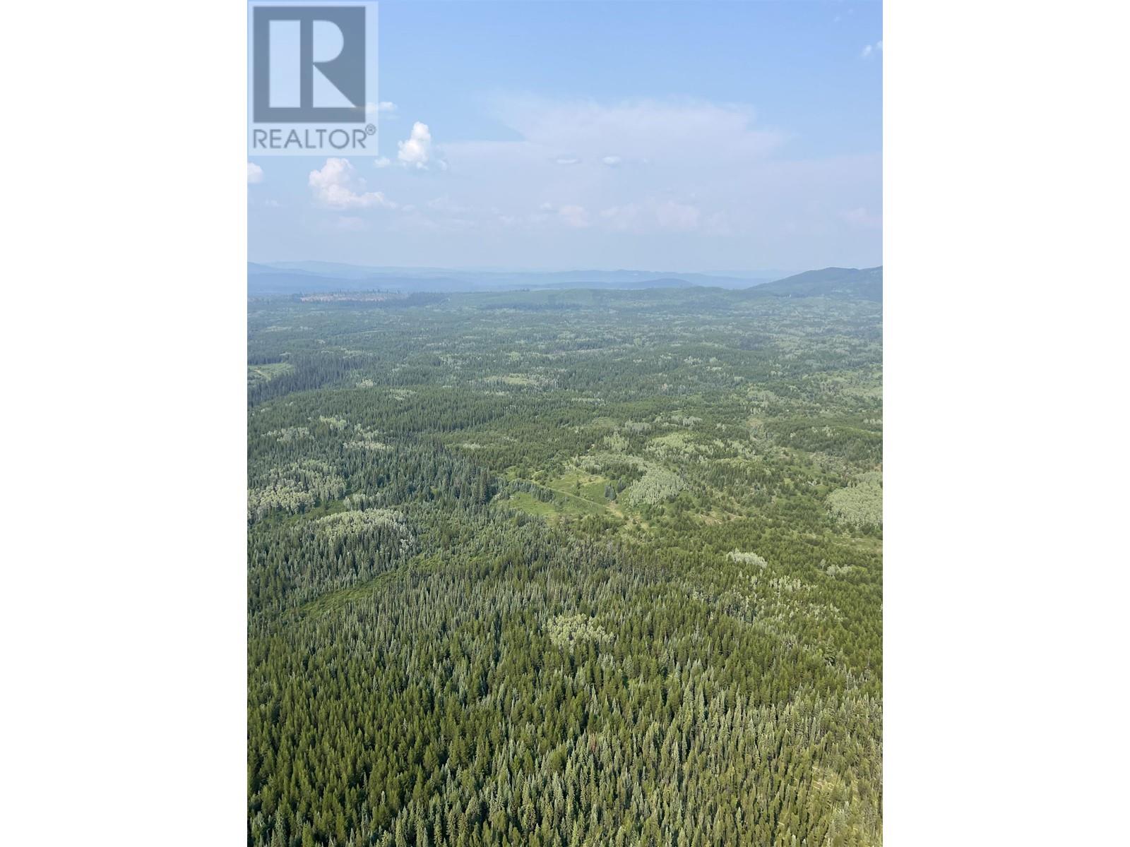 Eaglet Lake Property Photo 5