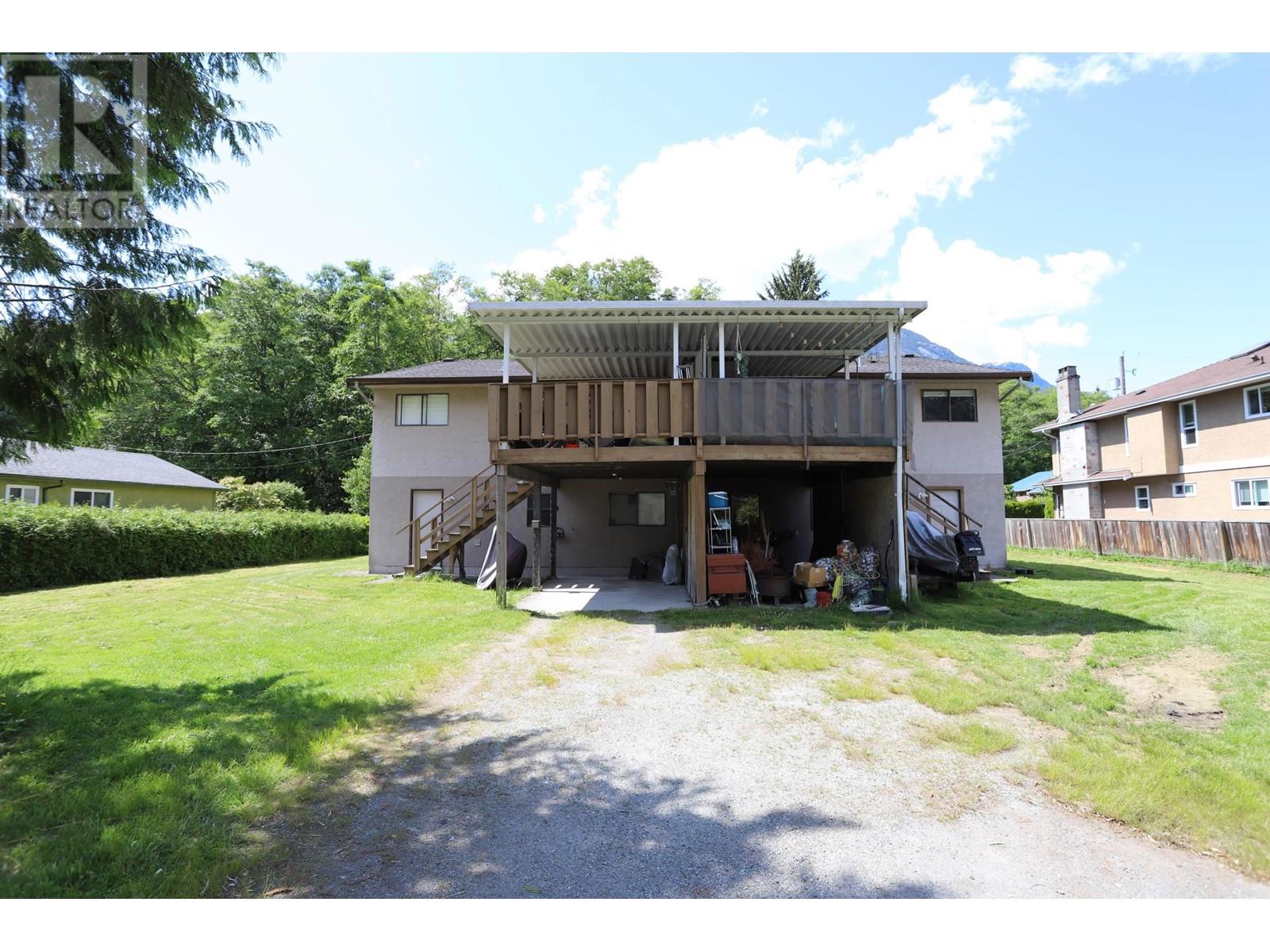 37962 Sixth Avenue Property Photo 4
