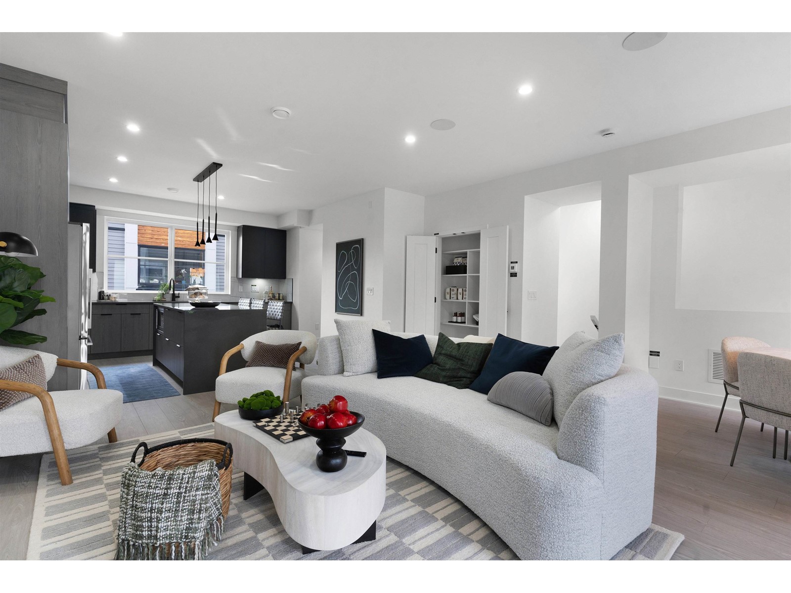 108 7895 162 Street Property Photo 3
