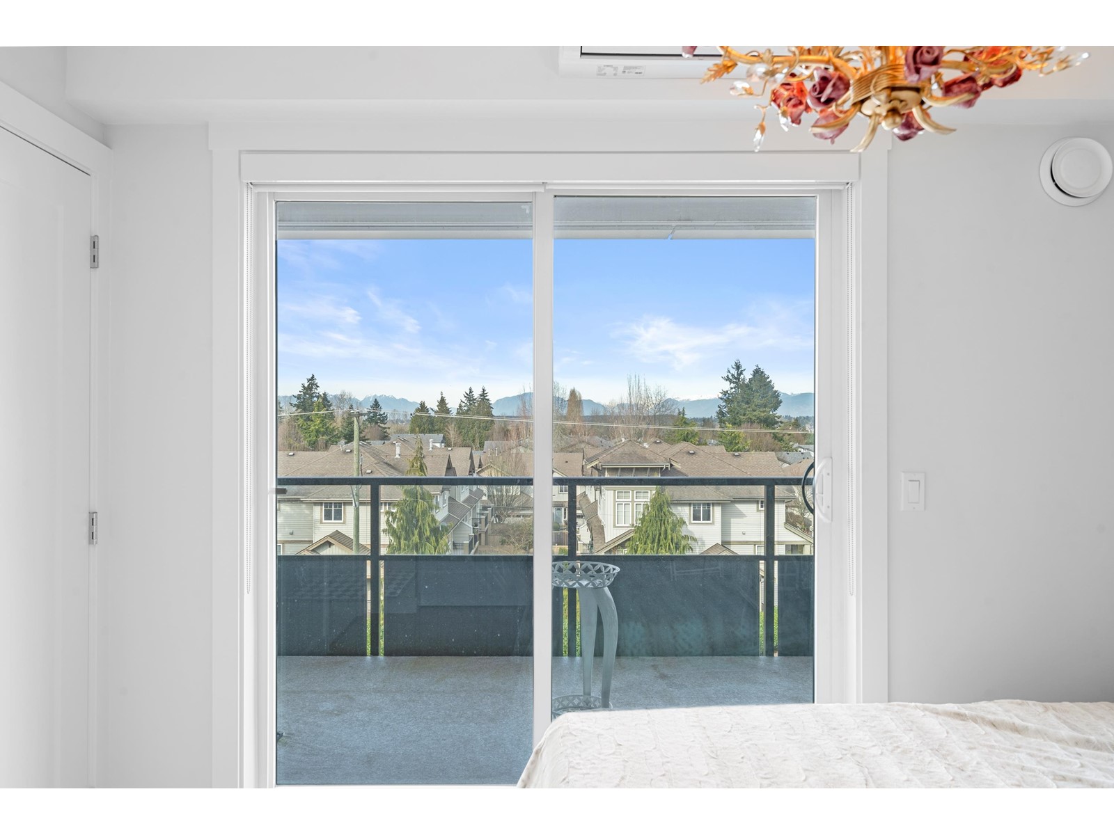 B414 14438 72 Avenue Property Photo 15