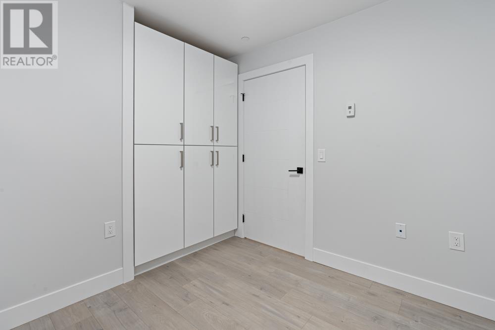 6749 Knight Street Property Photo 14