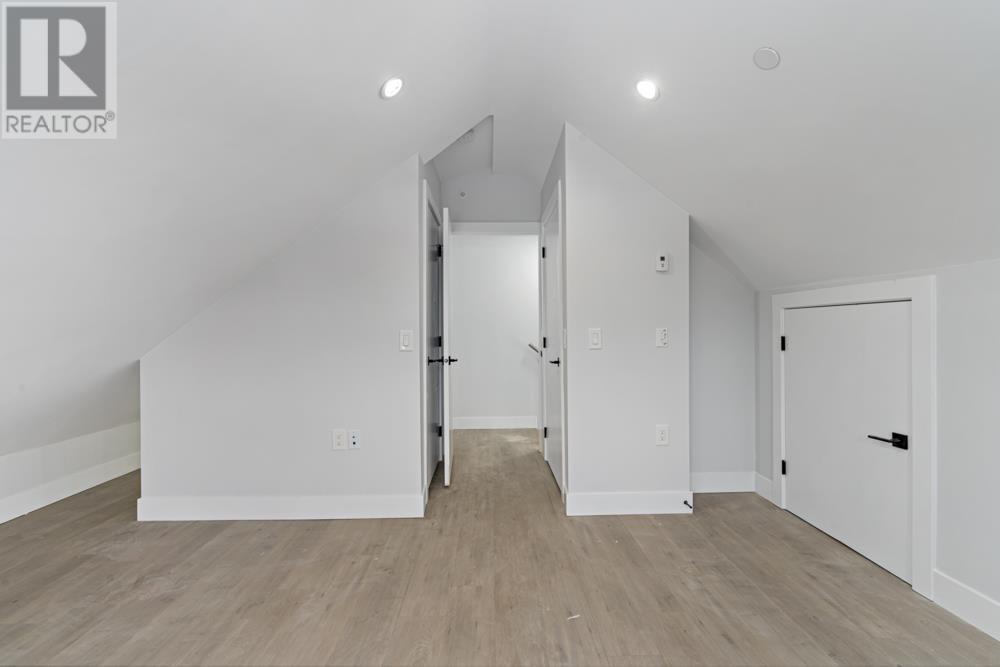 6749 Knight Street Property Photo 21