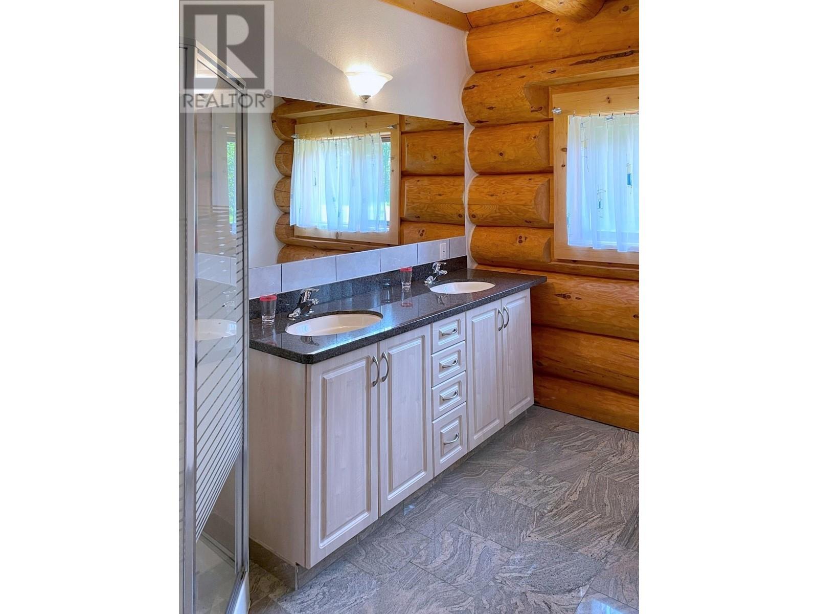 6326 Leamont Place Property Photo 15
