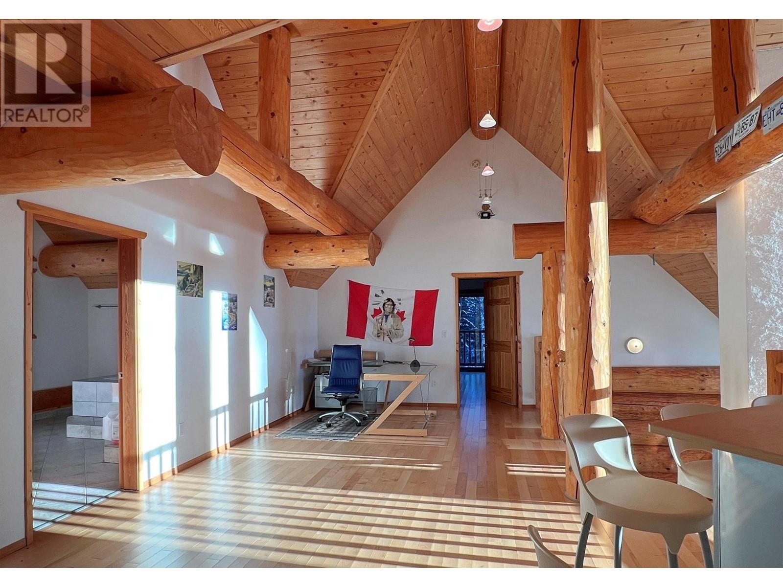 6326 Leamont Place Property Photo 22
