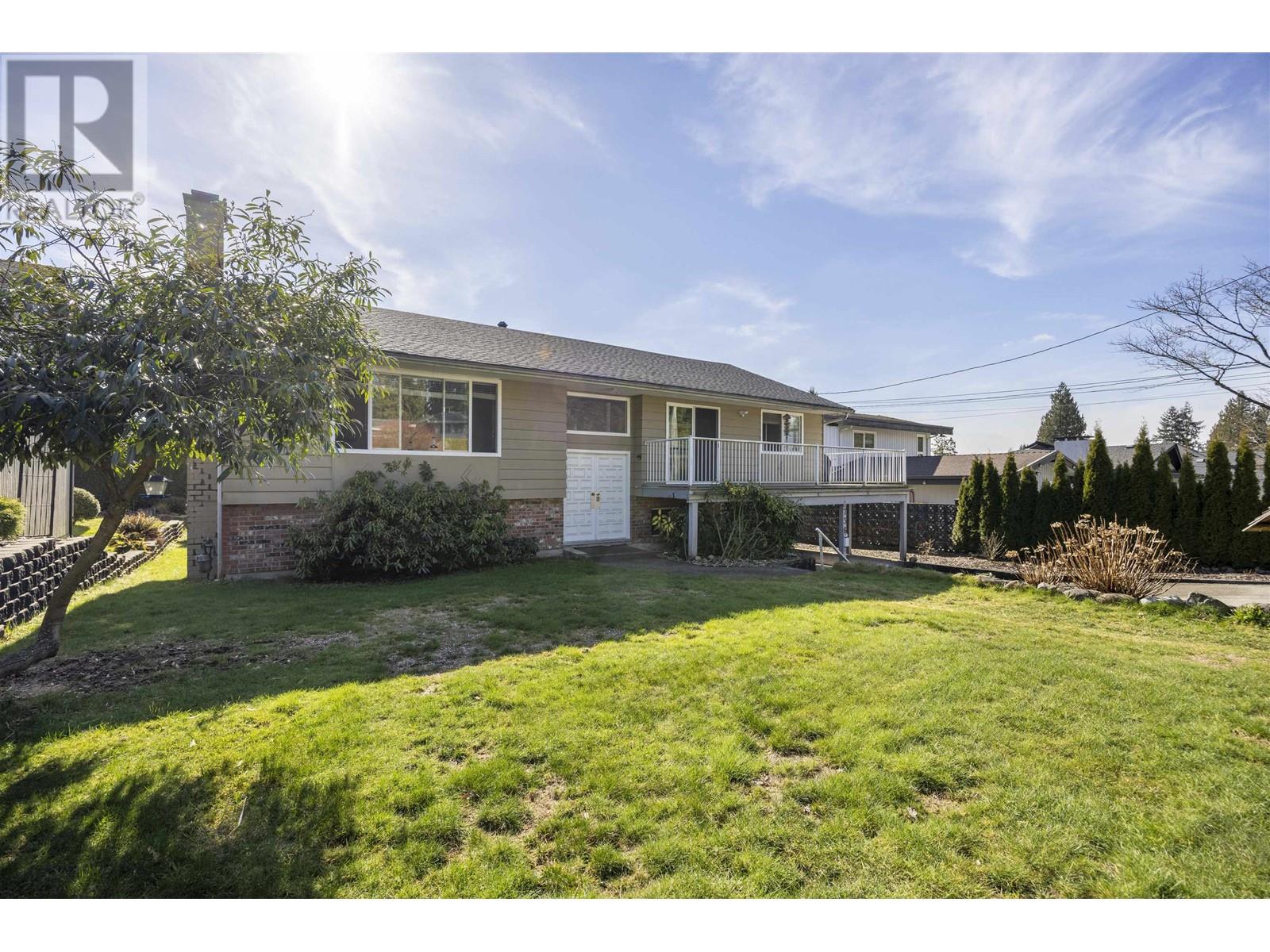 736 Sydney Avenue Property Photo 4