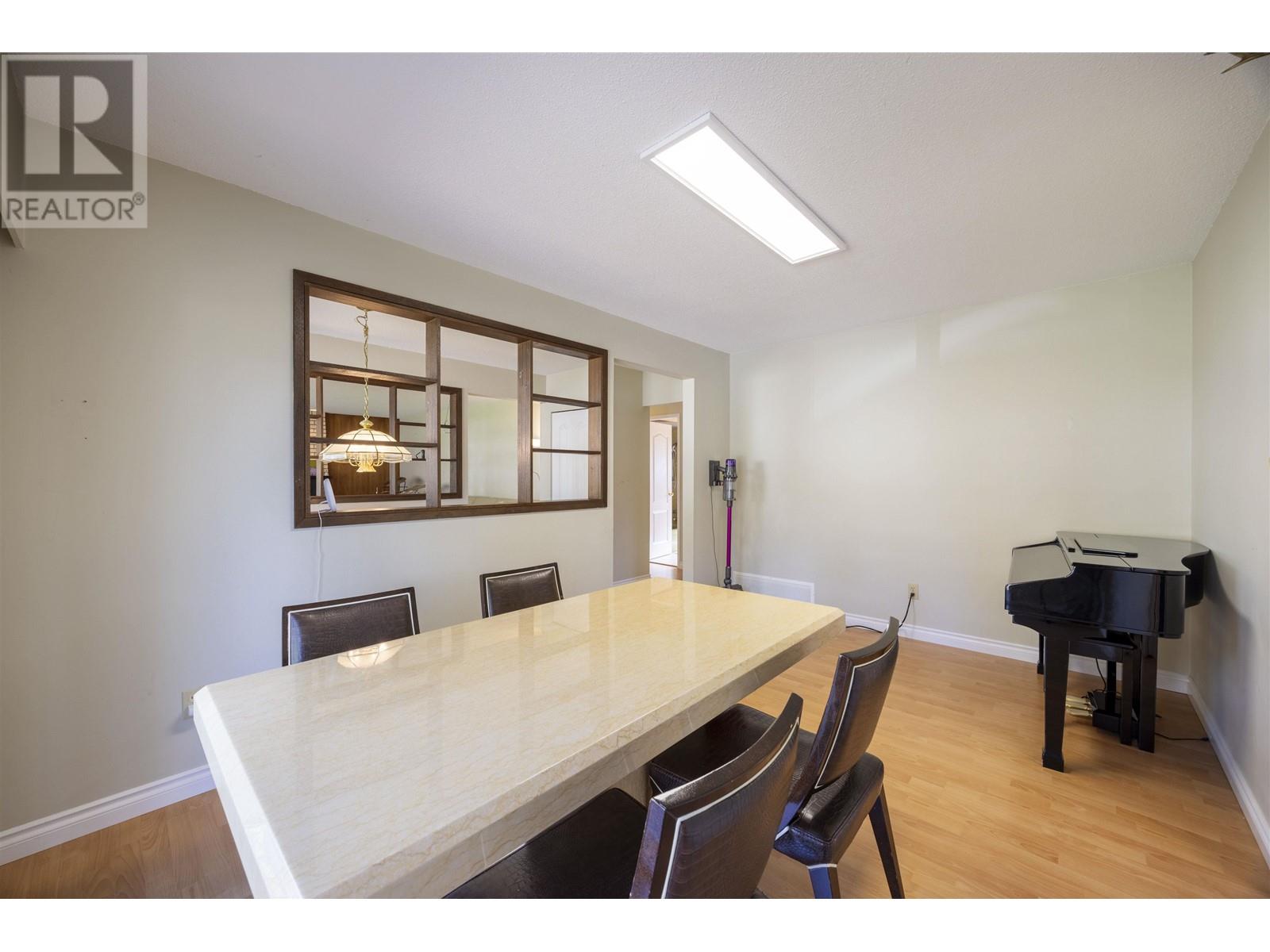736 Sydney Avenue Property Photo 9