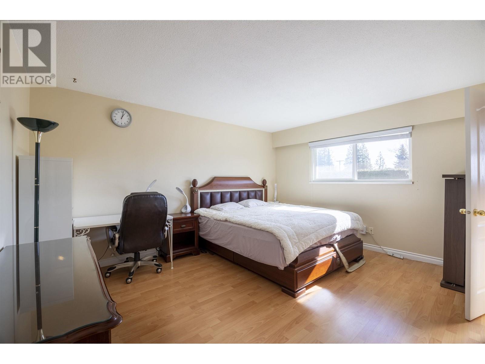 736 Sydney Avenue Property Photo 19
