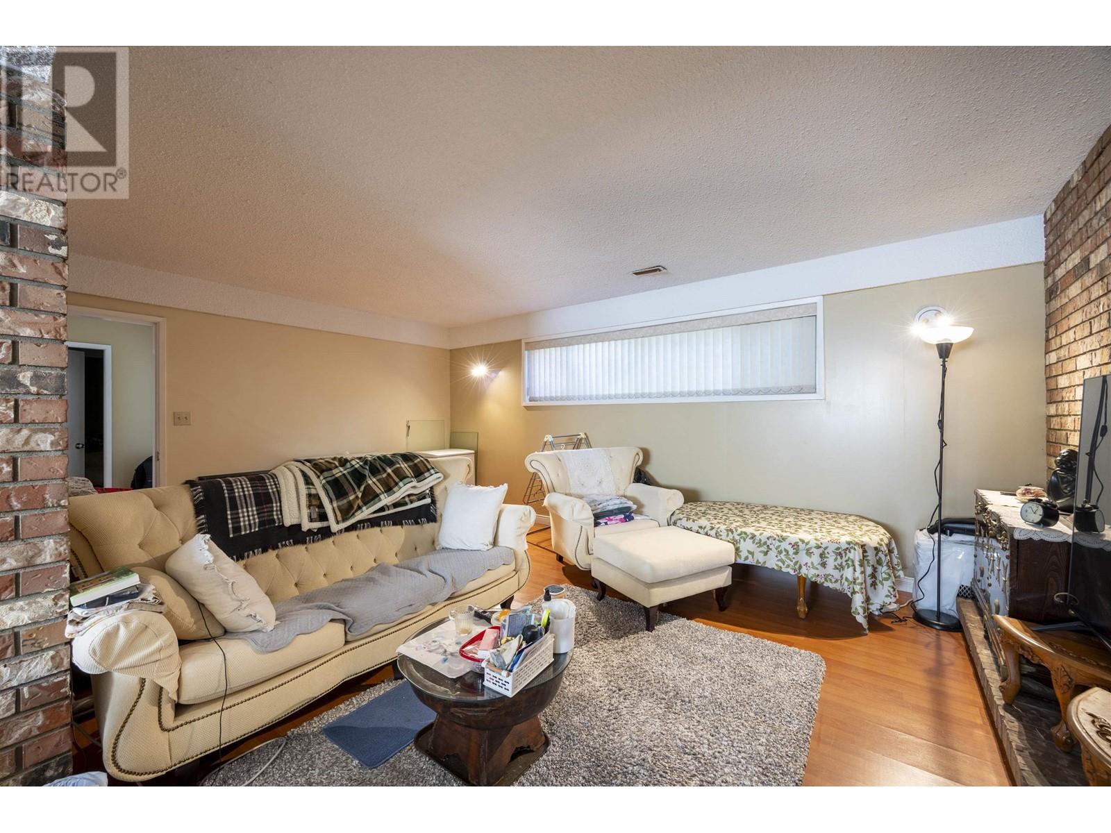 736 Sydney Avenue Property Photo 26