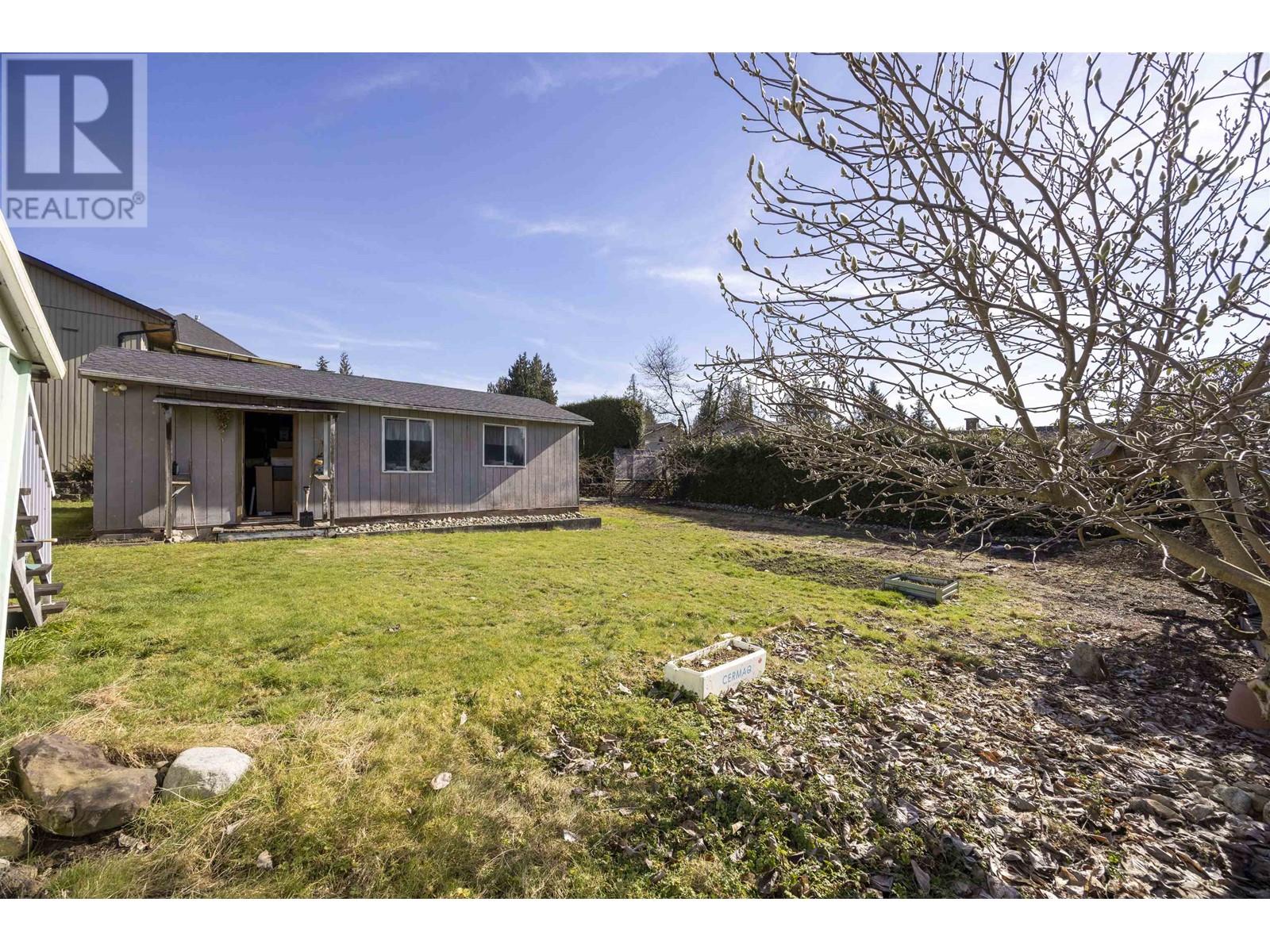 736 Sydney Avenue Property Photo 32