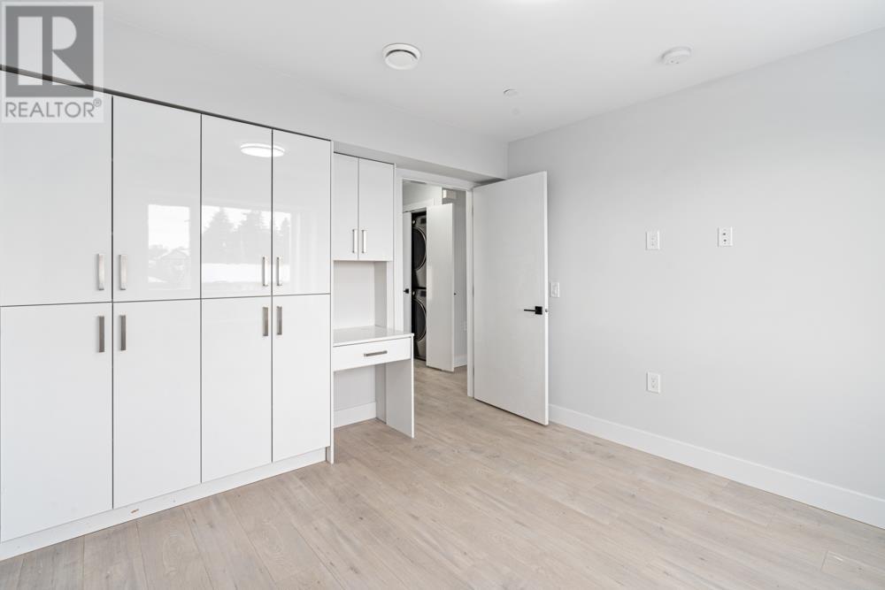6751 Knight Street Property Photo 15