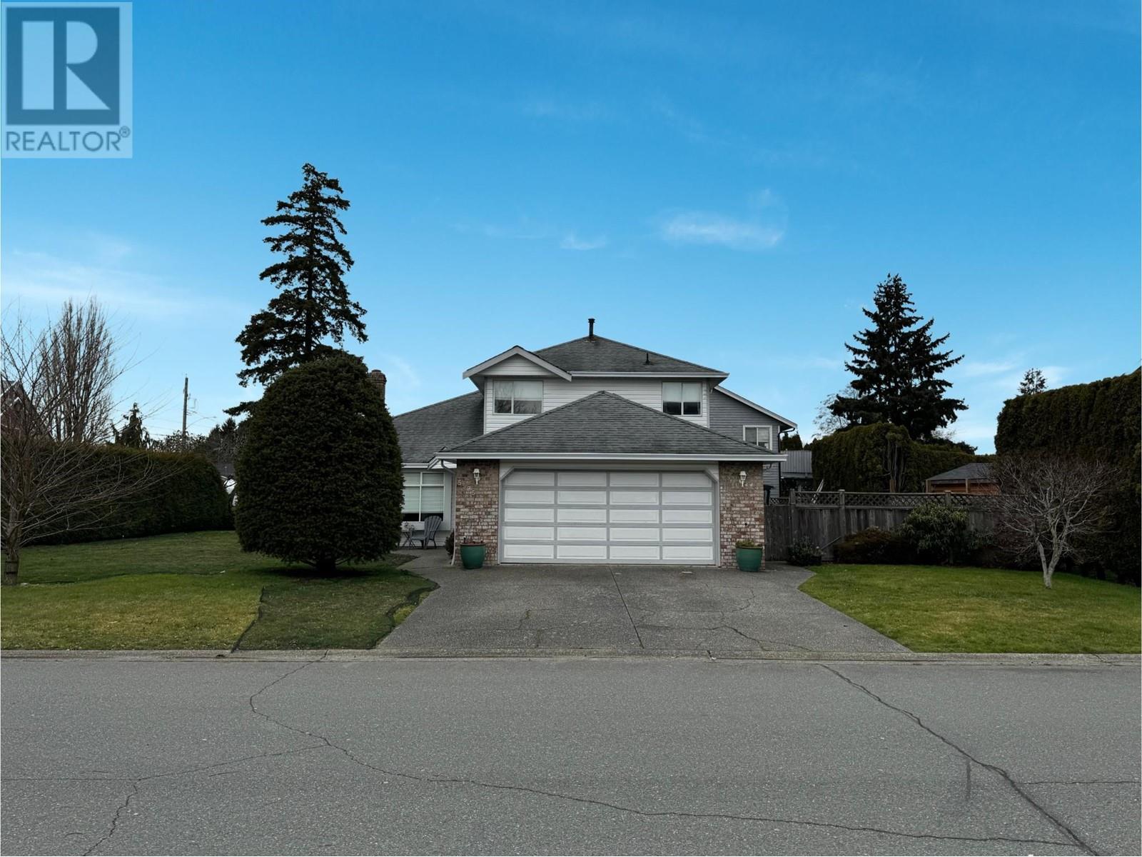 5595 DOWLER ROAD Property Photo 1
