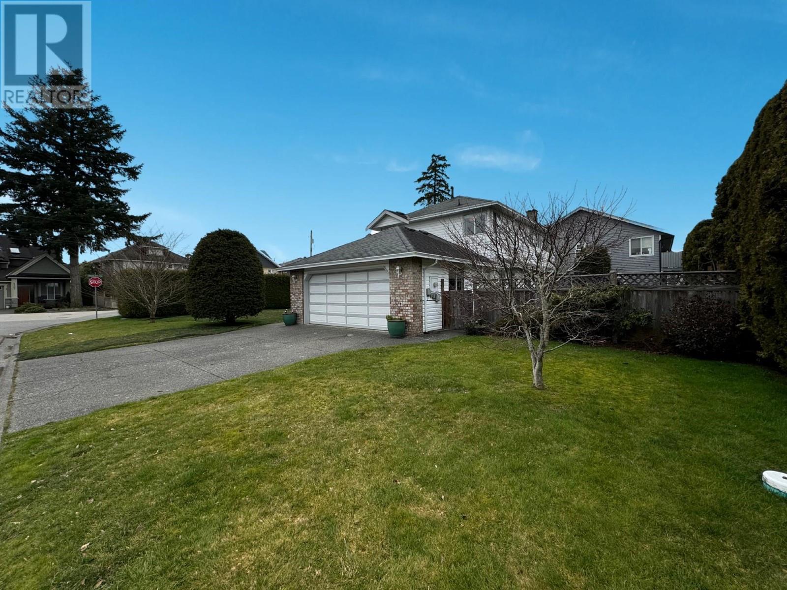 5595 Dowler Road Property Photo 4