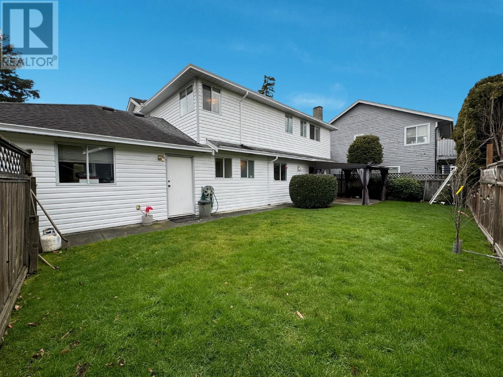 5595 Dowler Road Property Photo 7
