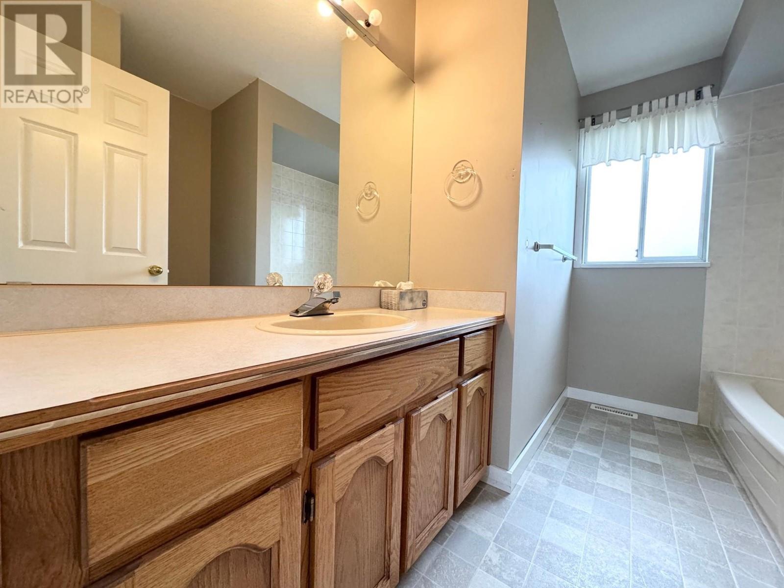 5595 Dowler Road Property Photo 38