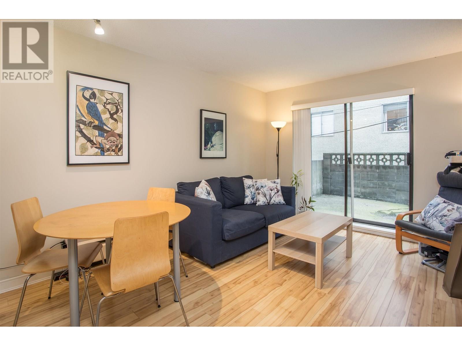 106 2330 Maple Street Property Photo 1