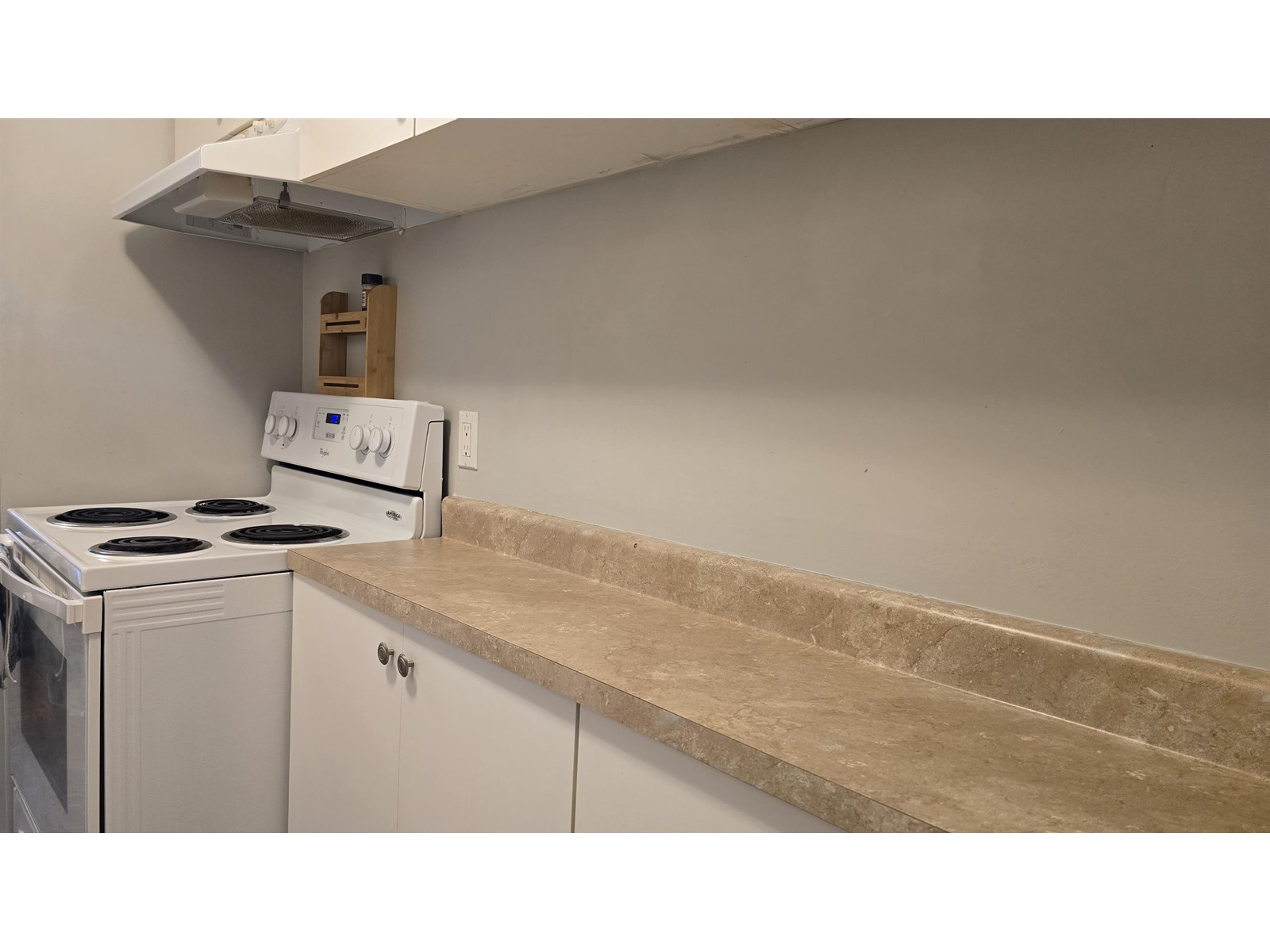 73 17712 60 Avenue Property Photo 8
