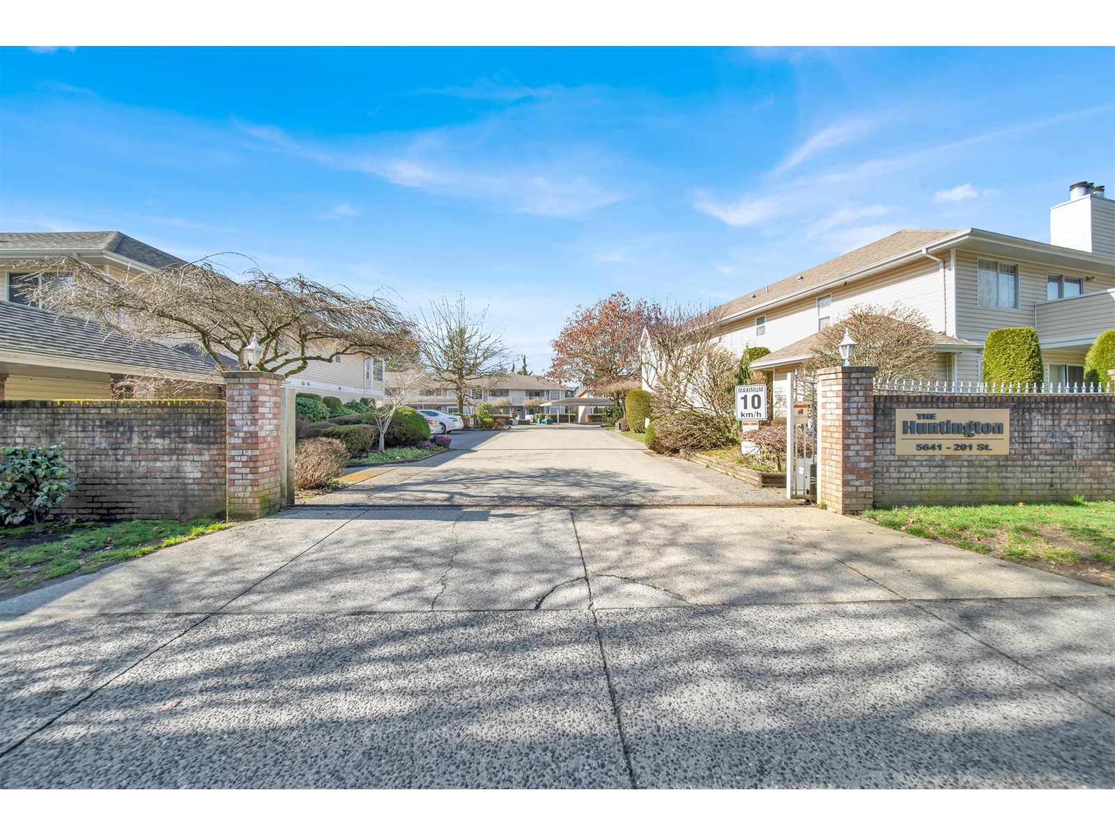 232 5641 201 Street Property Photo 3
